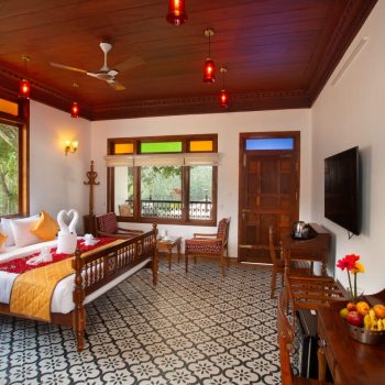 Honeymoon Suite (1)