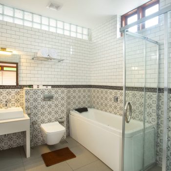 Honeymoon Suite (6)